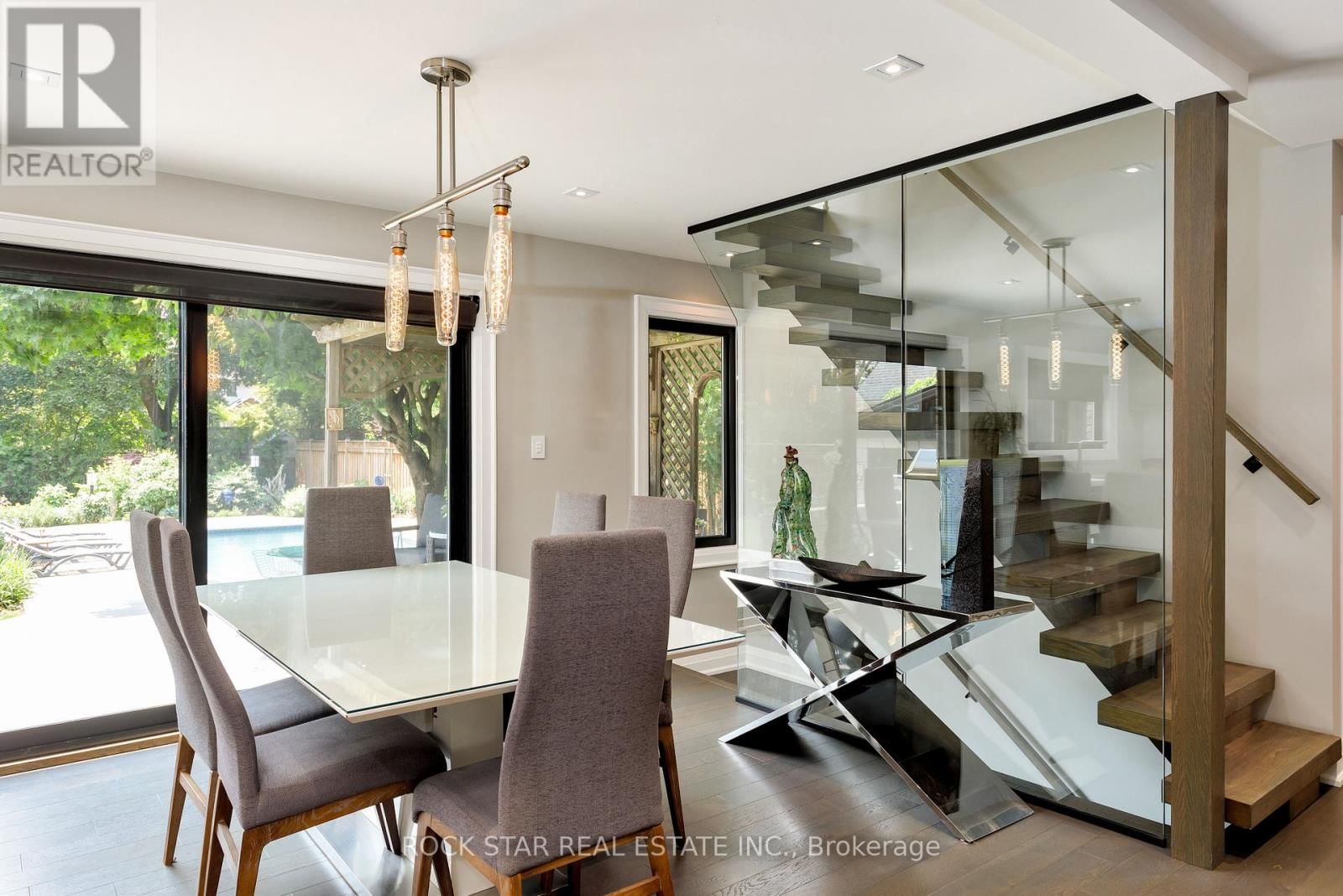 946 GLENWOOD AVENUE Image 12