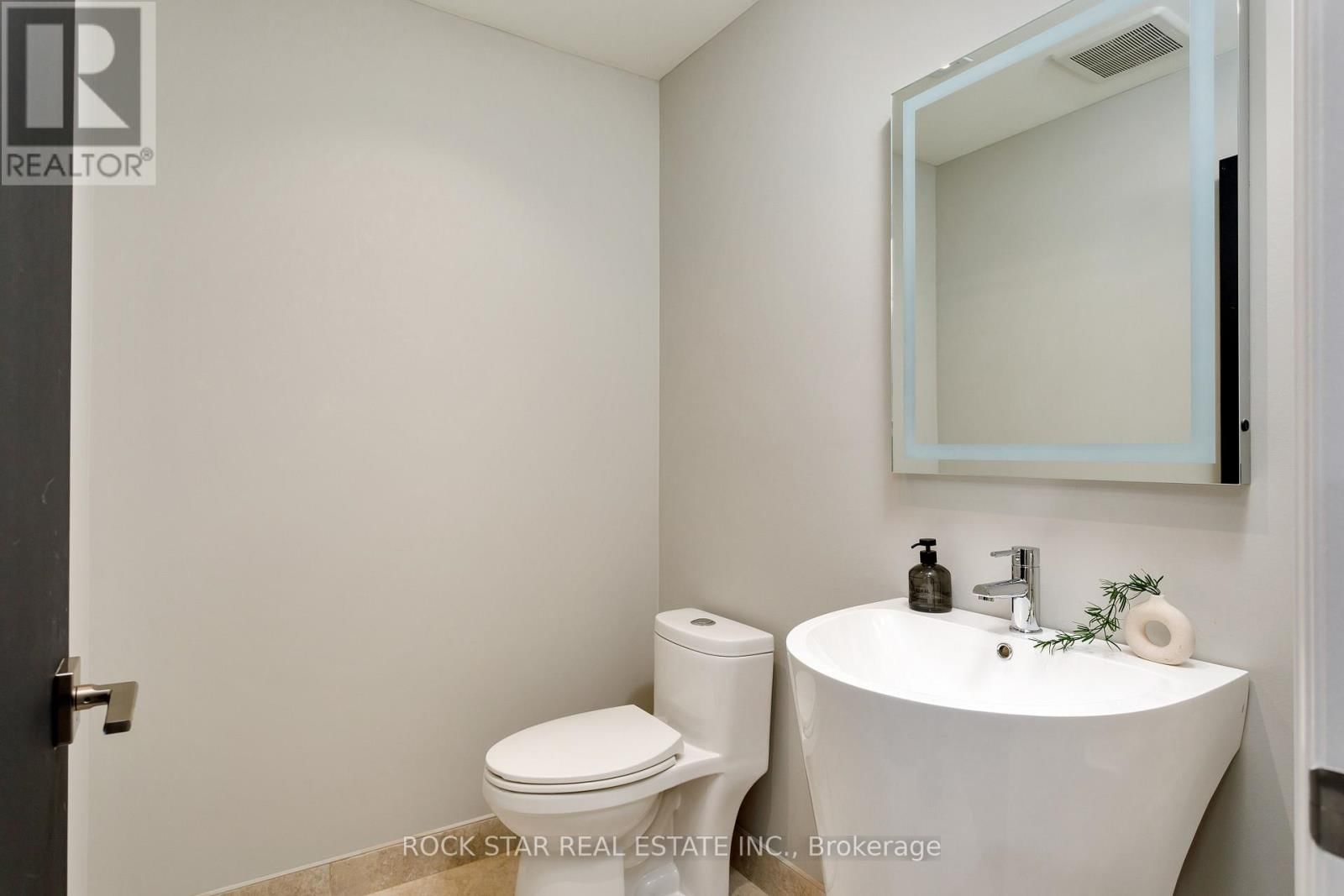 946 GLENWOOD AVENUE Image 23