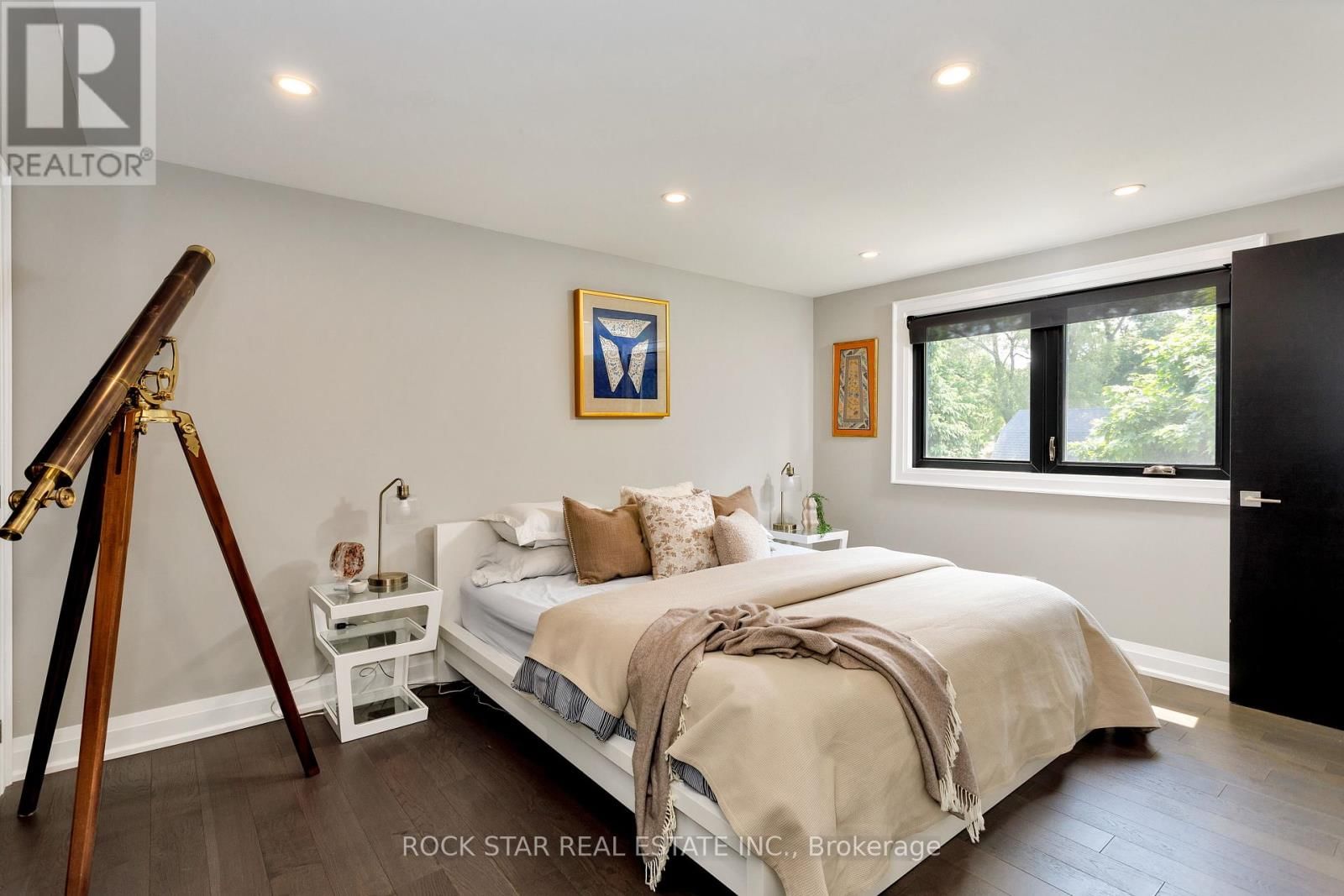 946 GLENWOOD AVENUE Image 33