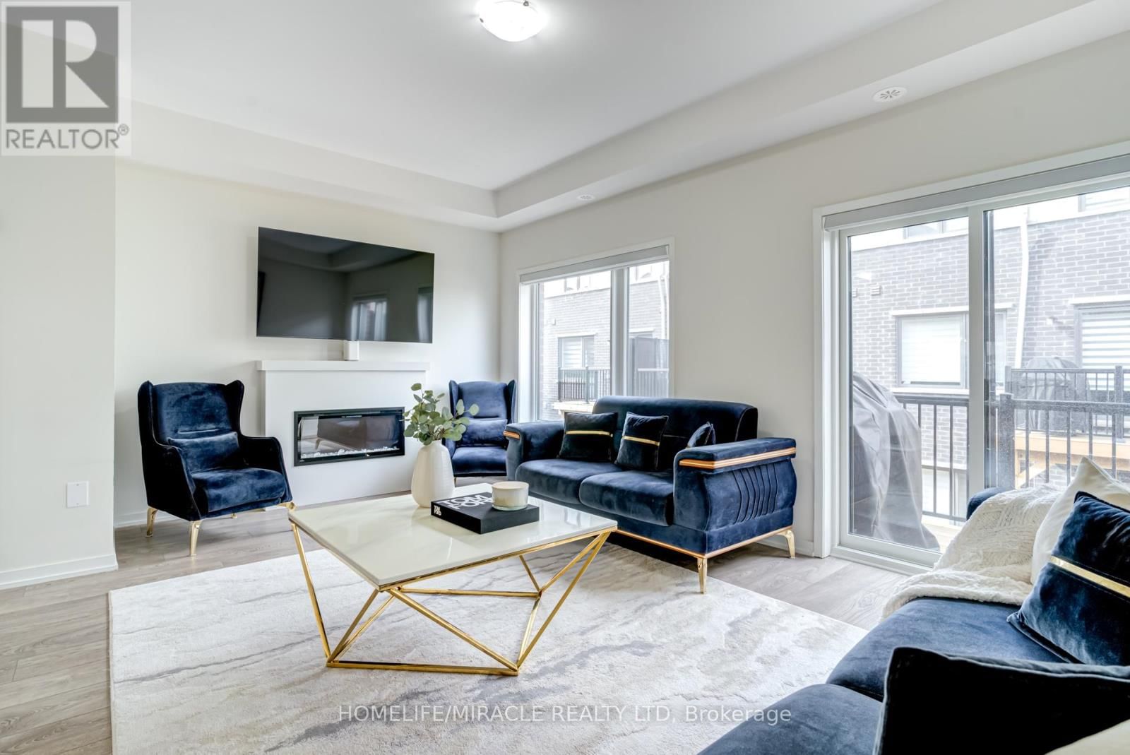 18 QUEENSLAND CRESCENT Image 15