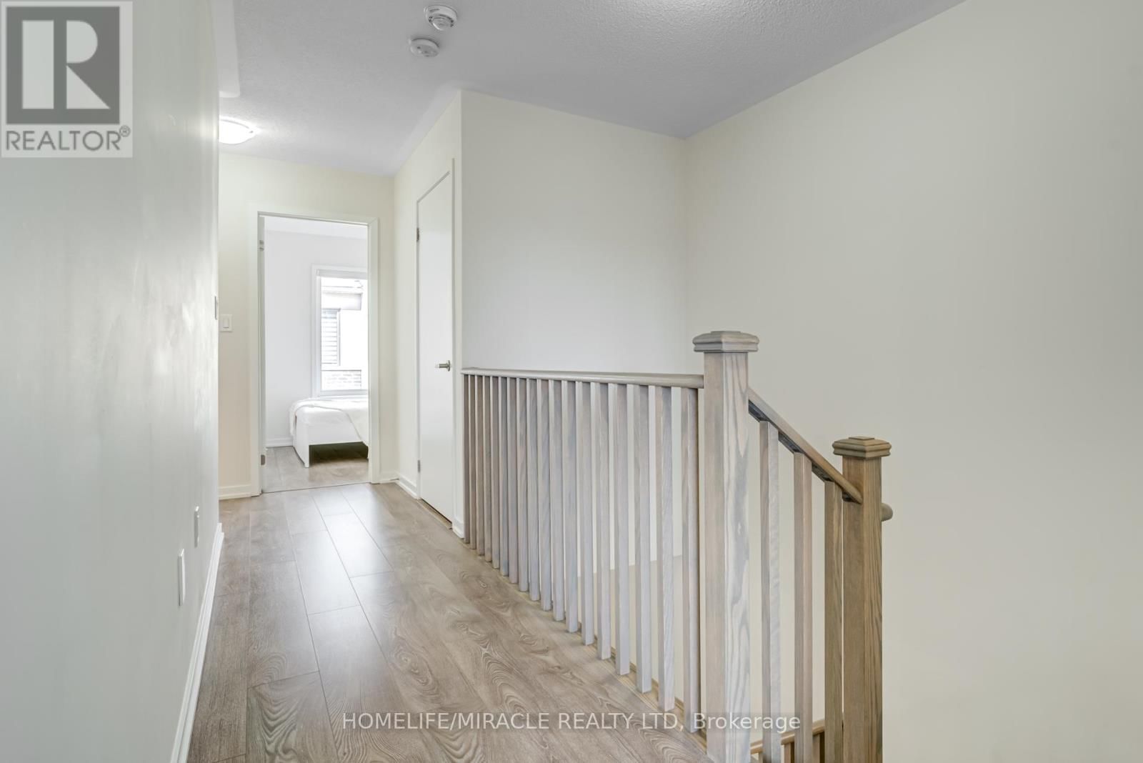 18 QUEENSLAND CRESCENT Image 23