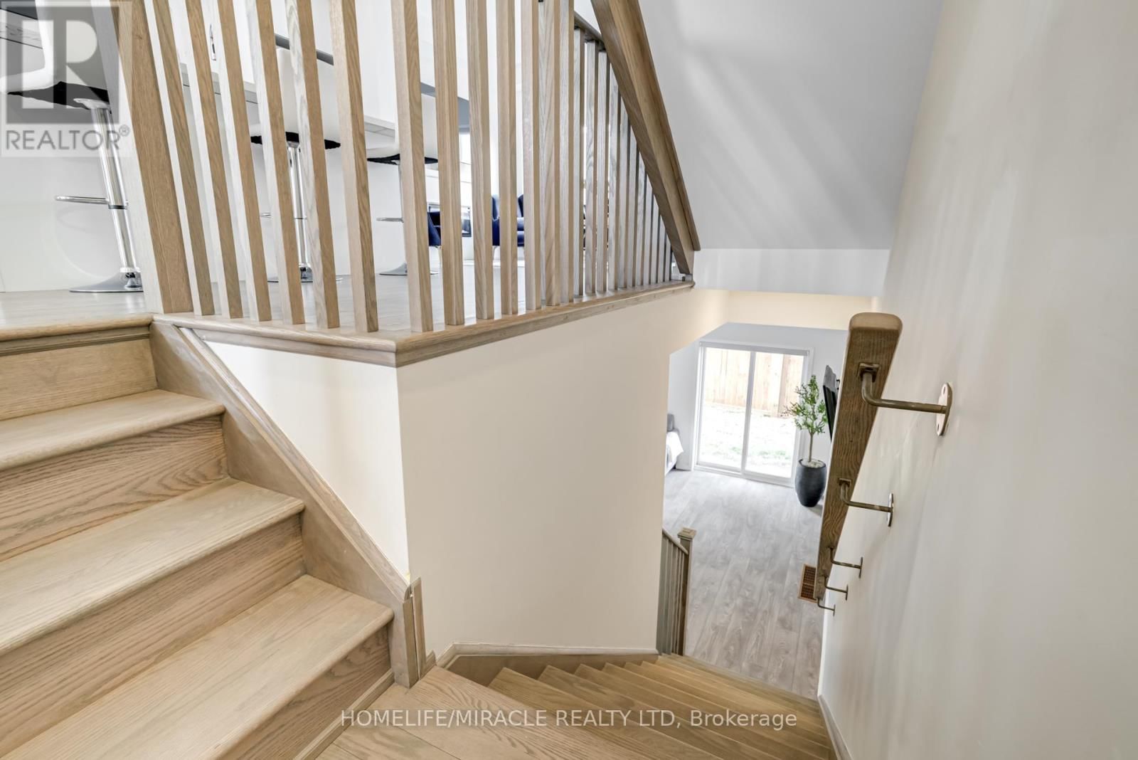 18 QUEENSLAND CRESCENT Image 34