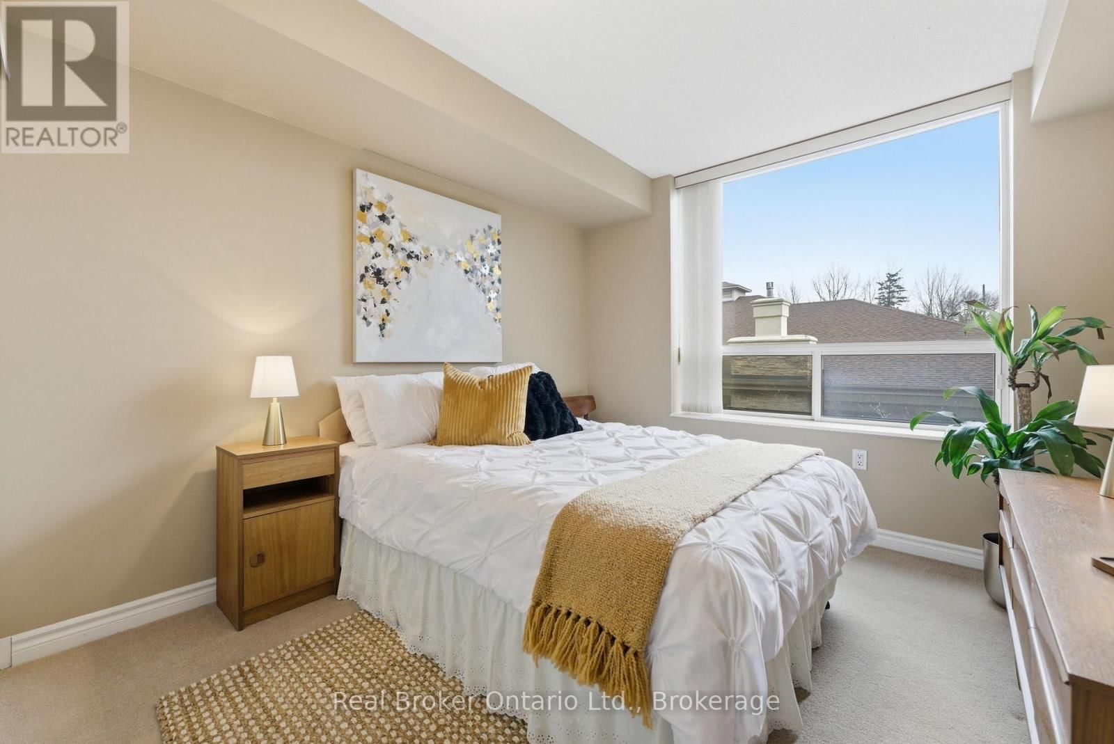 1217 - 100 BURLOAK DRIVE Image 18