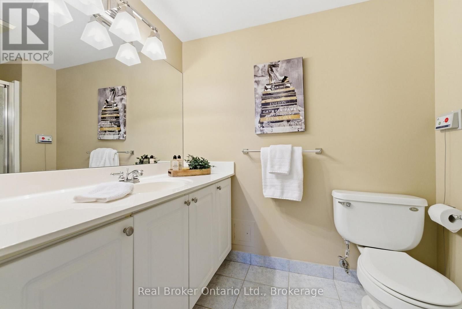 1217 - 100 BURLOAK DRIVE Image 20