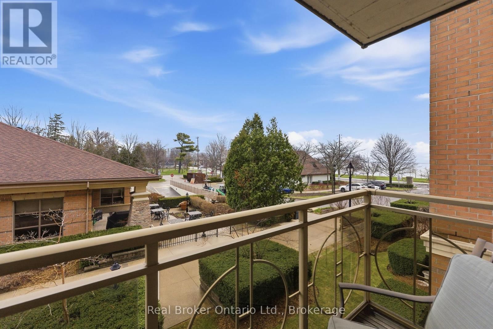 1217 - 100 BURLOAK DRIVE Image 24