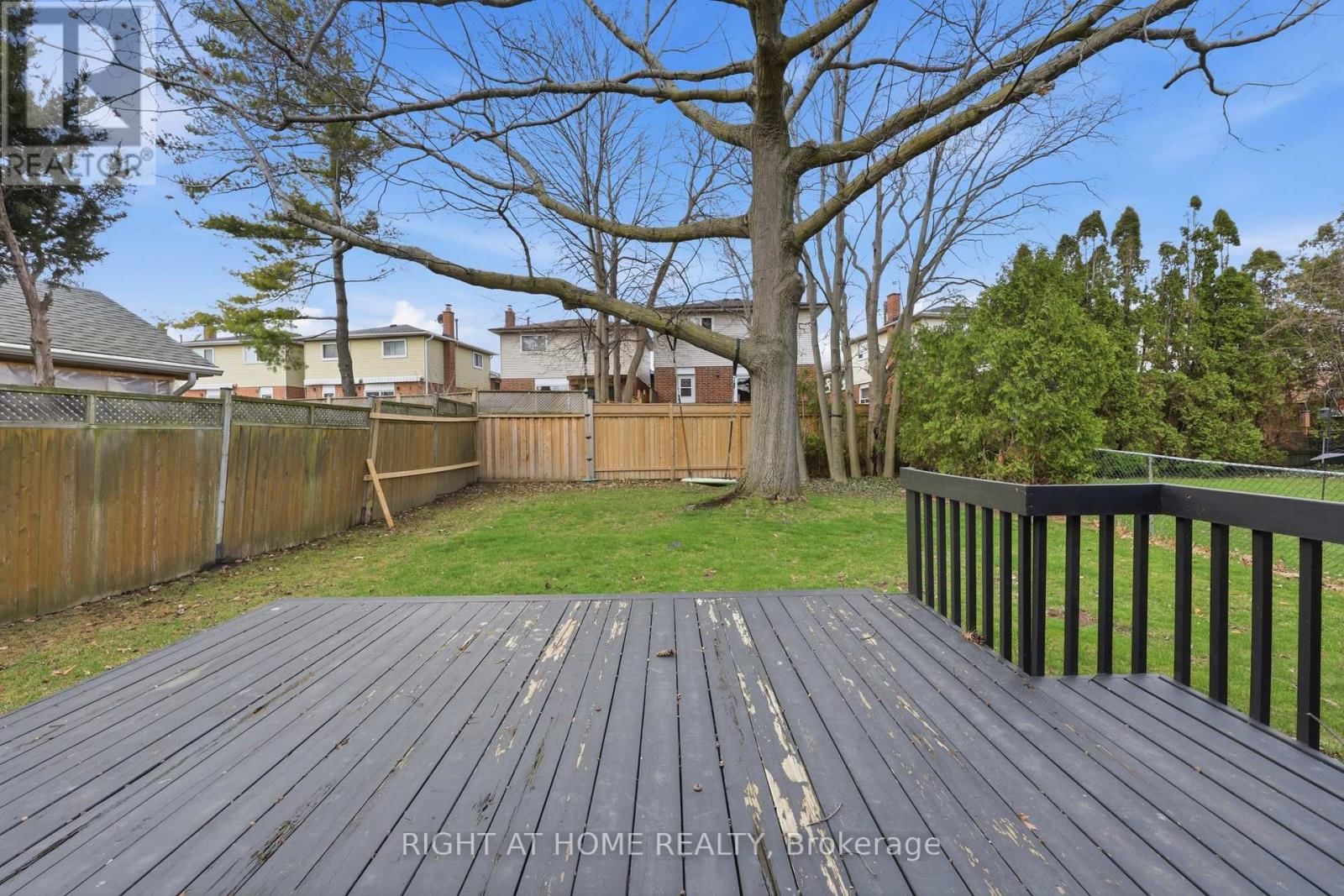 2458 CAVENDISH DRIVE Image 35