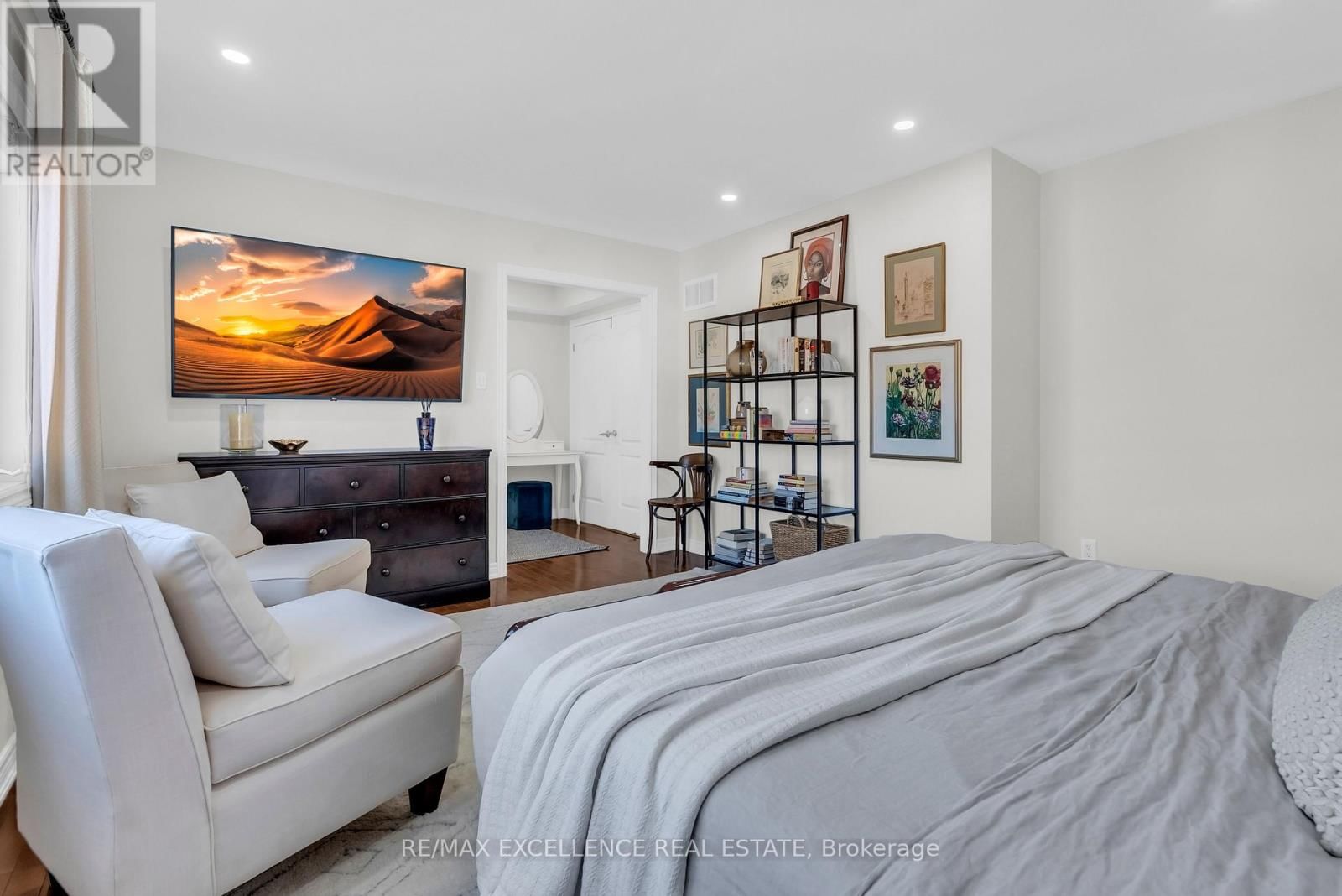 40 IMPERIAL LAKES DRIVE Image 24