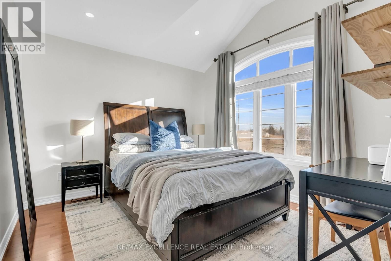 40 IMPERIAL LAKES DRIVE Image 33