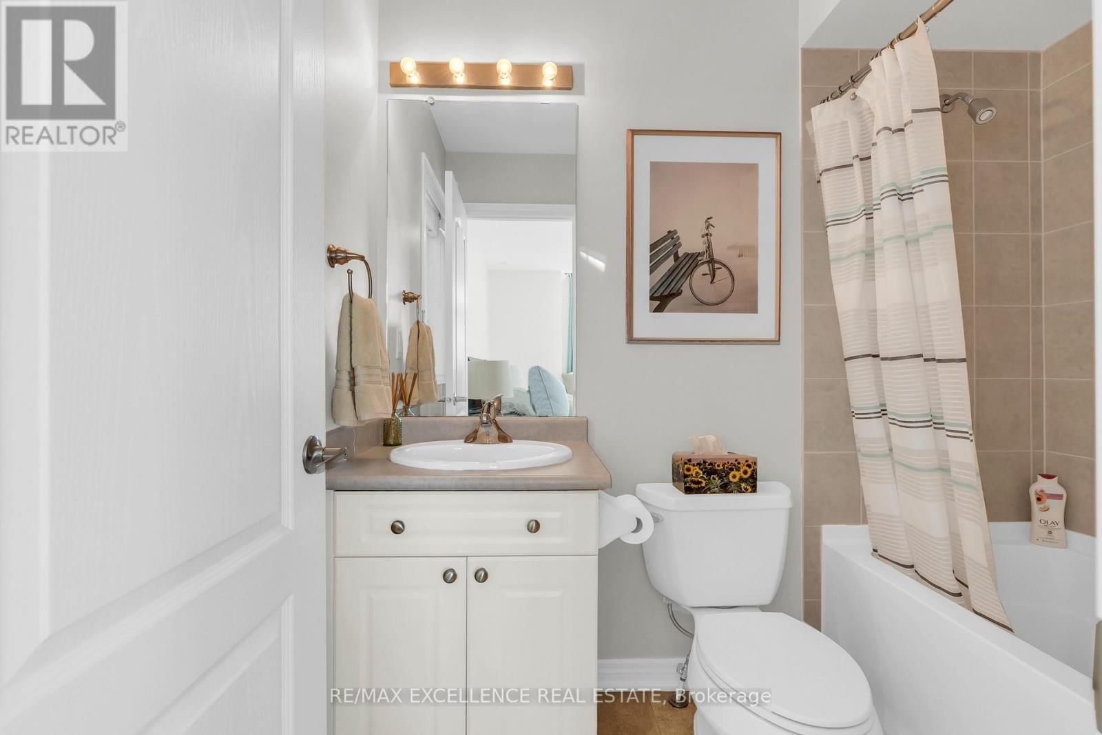 40 IMPERIAL LAKES DRIVE Image 38