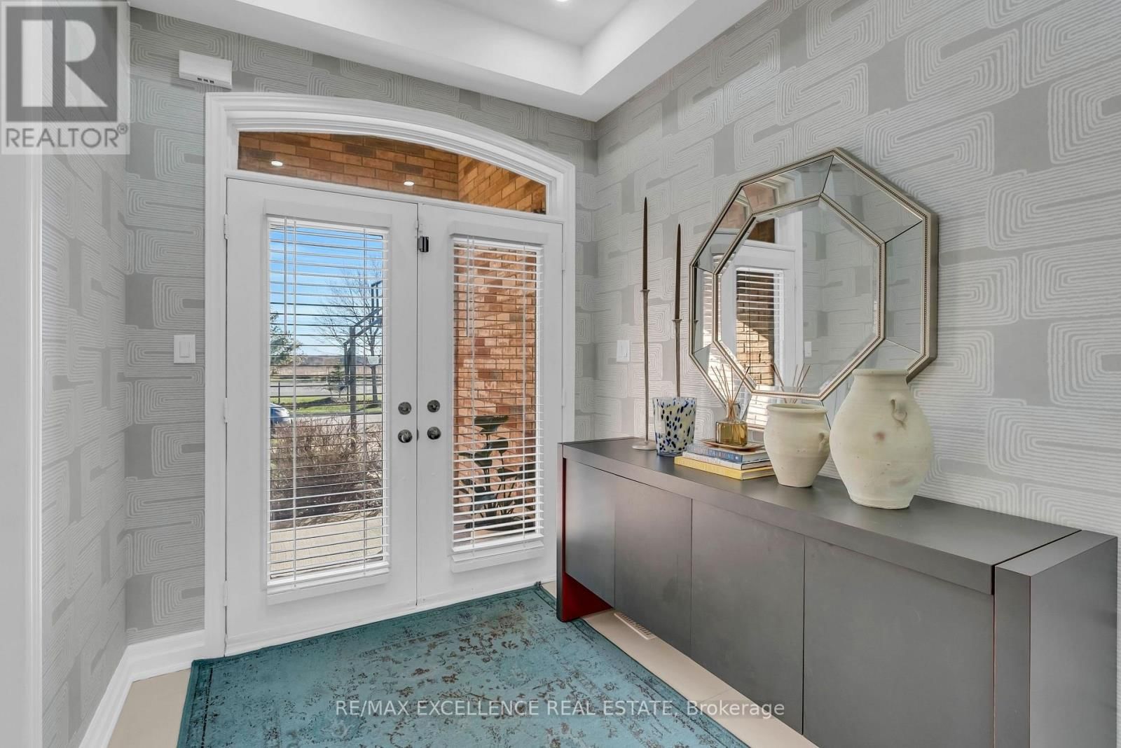 40 IMPERIAL LAKES DRIVE Image 4