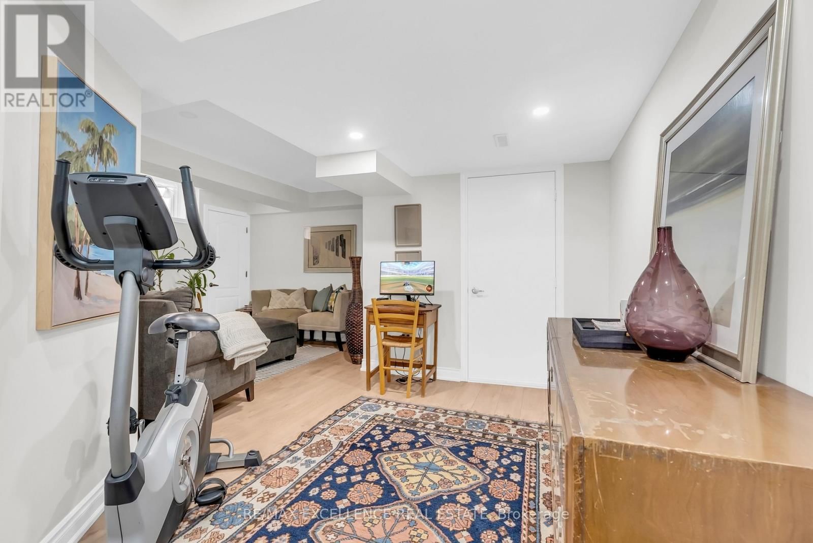 40 IMPERIAL LAKES DRIVE Image 44