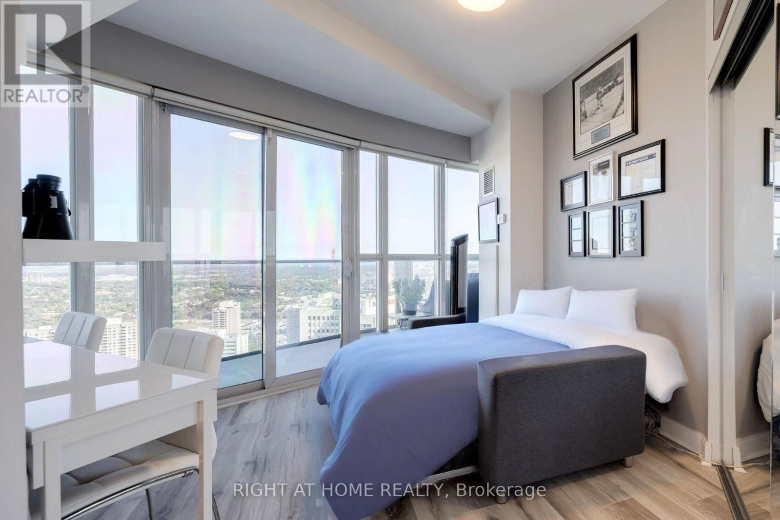 3601 - 60 ABSOLUTE AVENUE Image 19