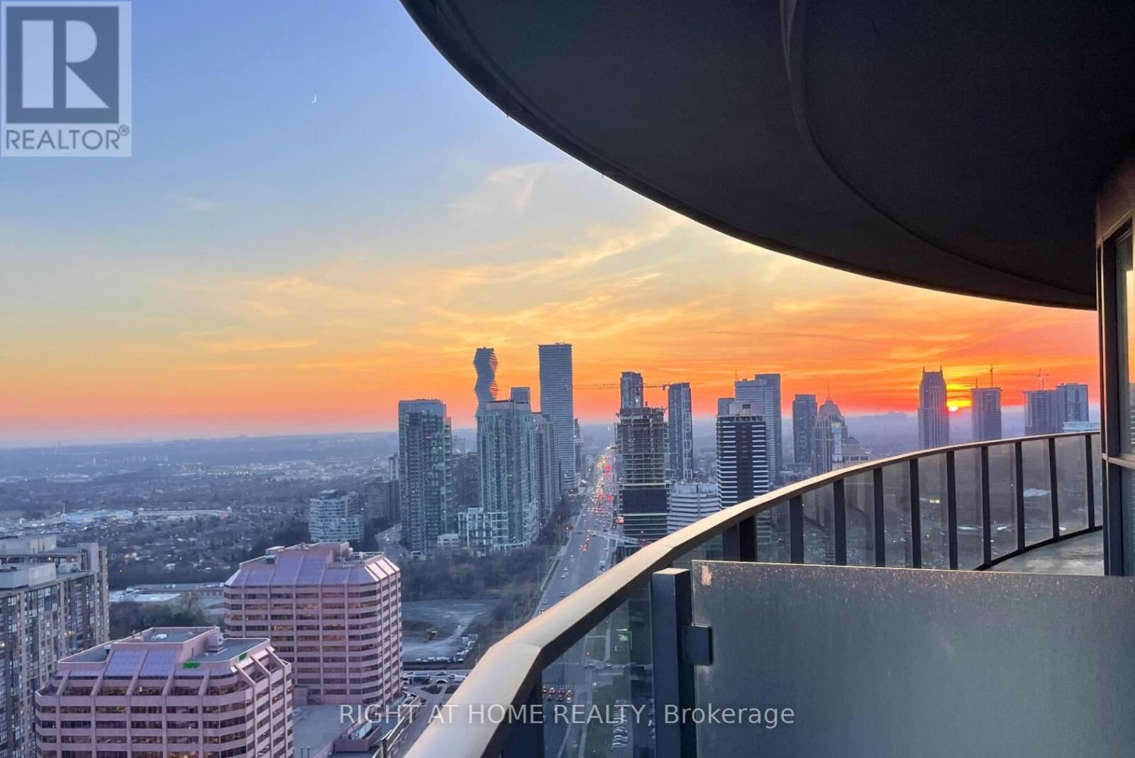 3601 - 60 ABSOLUTE AVENUE Image 28