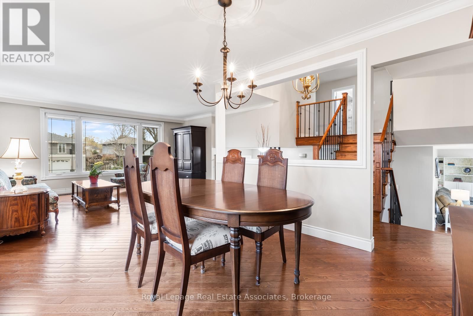 176 DAPHNE AVENUE Image 18