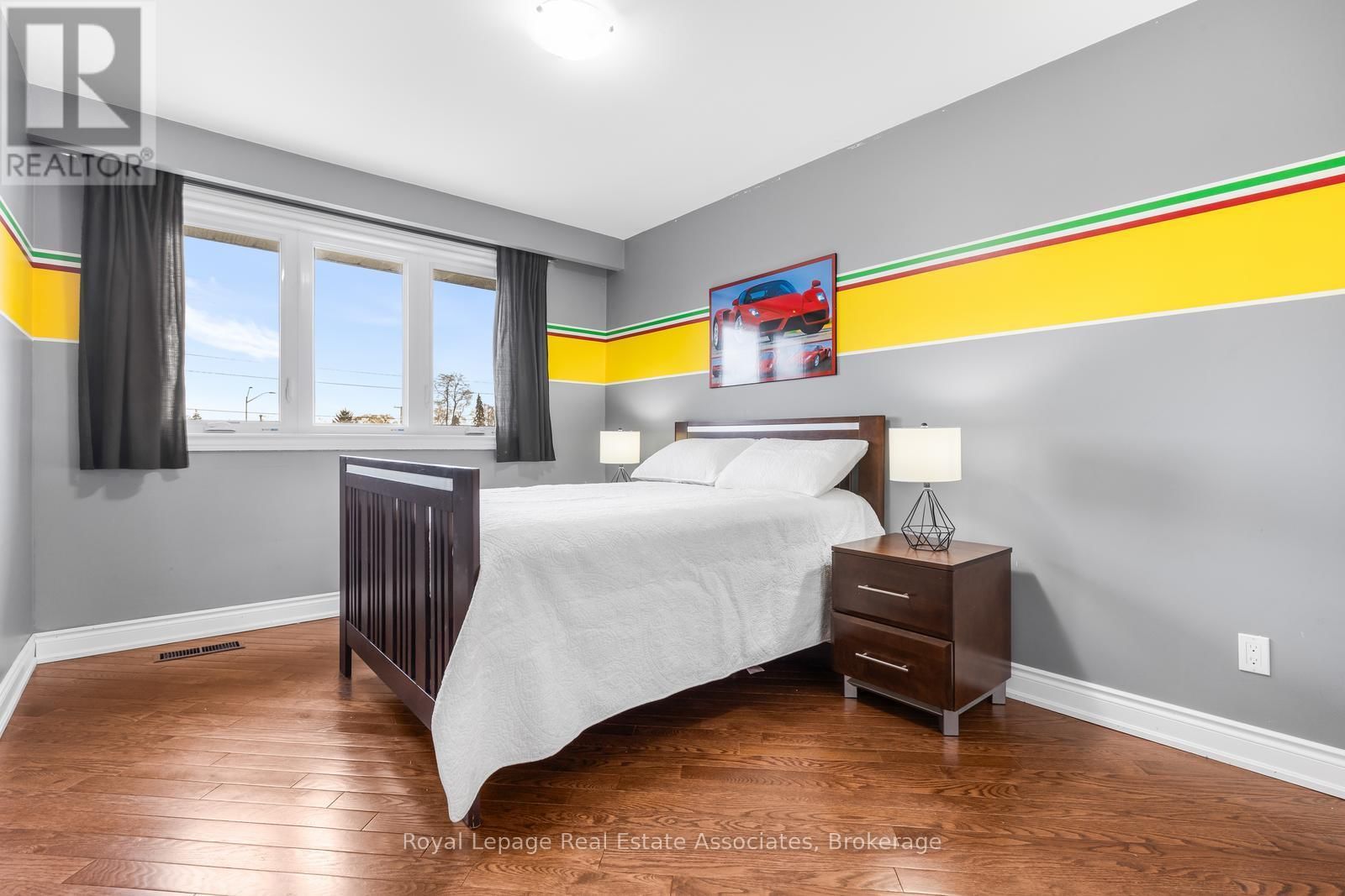 176 DAPHNE AVENUE Image 38