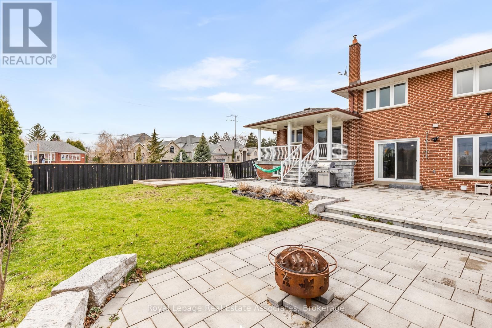 176 DAPHNE AVENUE Image 47