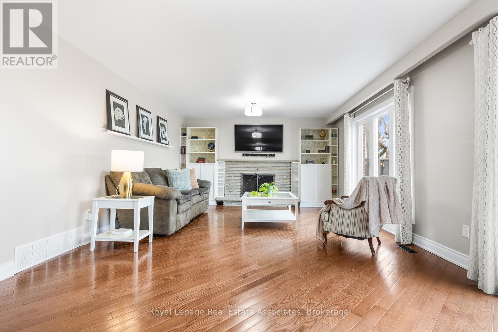 176 DAPHNE AVENUE Image 6