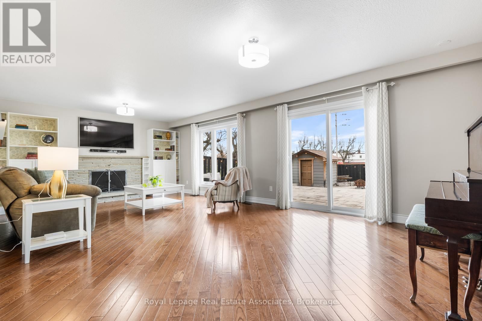 176 DAPHNE AVENUE Image 7