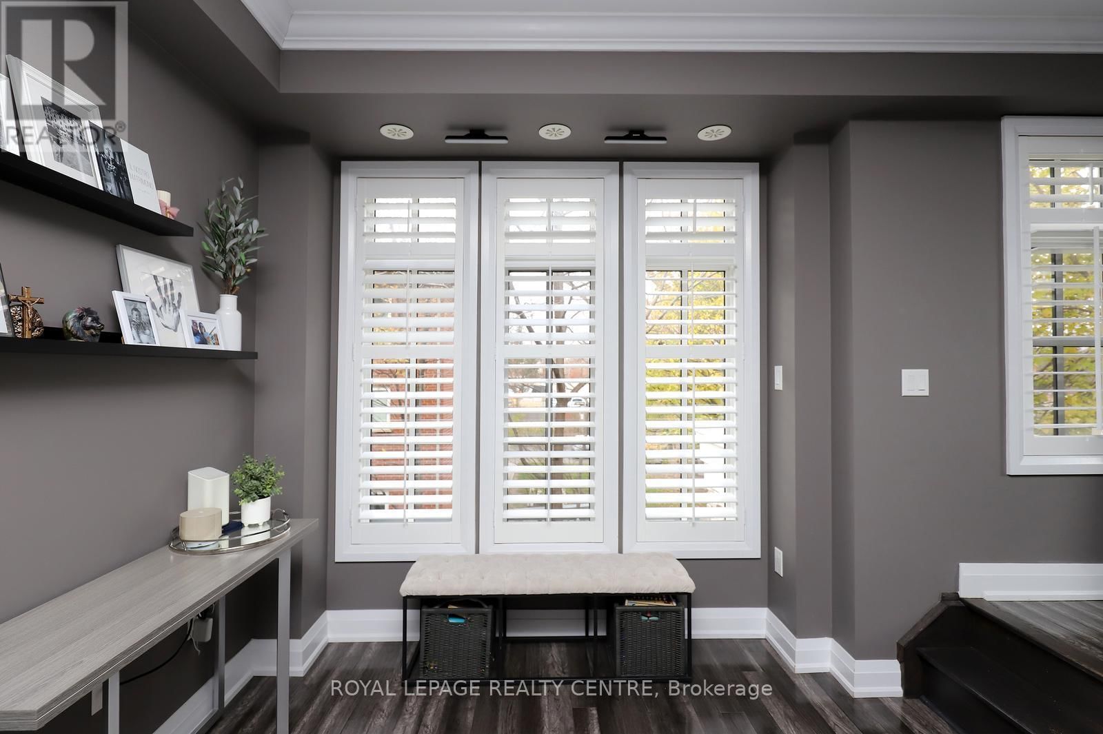 10 - 3077 CAWTHRA ROAD Image 17