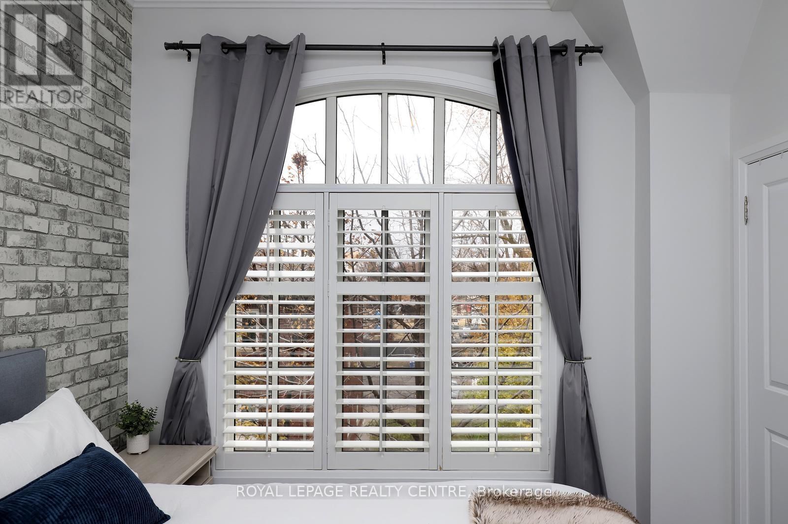 10 - 3077 CAWTHRA ROAD Image 30