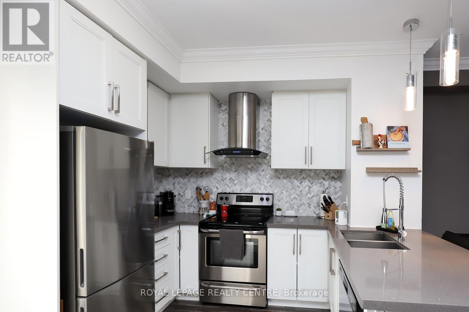 10 - 3077 CAWTHRA ROAD Image 7