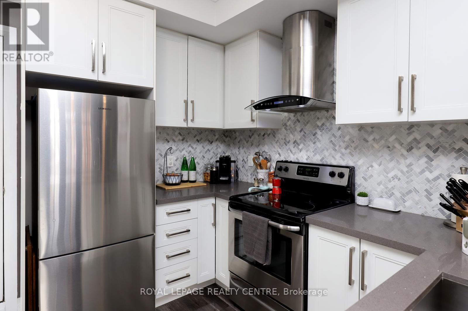 10 - 3077 CAWTHRA ROAD Image 9