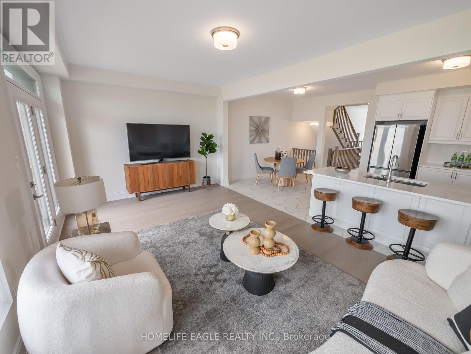 34 FOXSPARROW ROAD Image 10