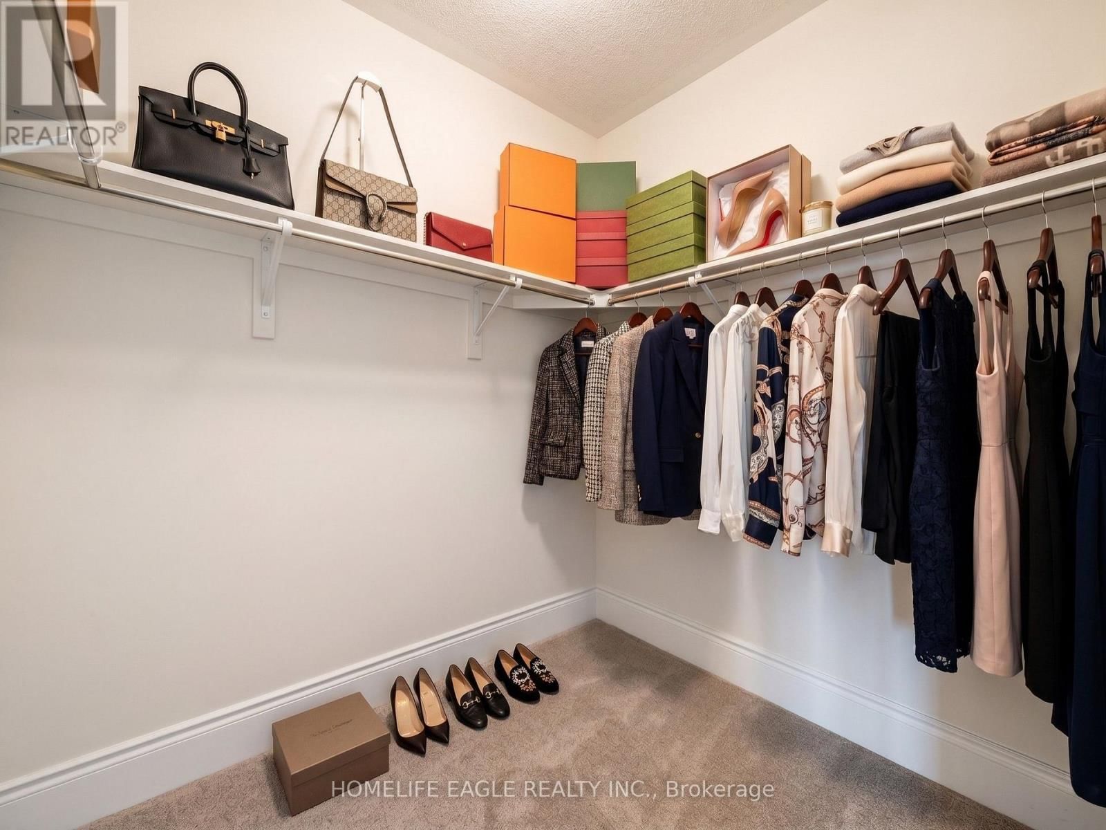 34 FOXSPARROW ROAD Image 15