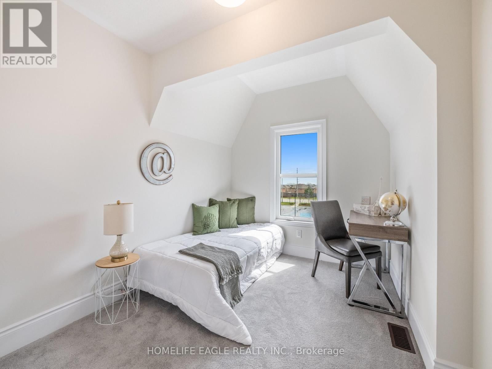 34 FOXSPARROW ROAD Image 18