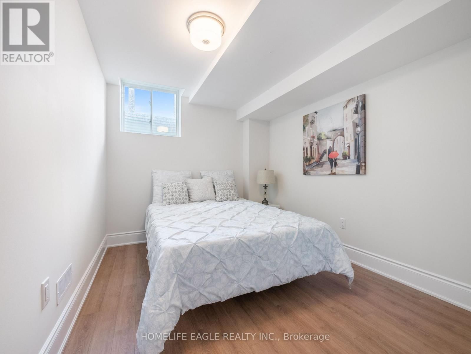 34 FOXSPARROW ROAD Image 24