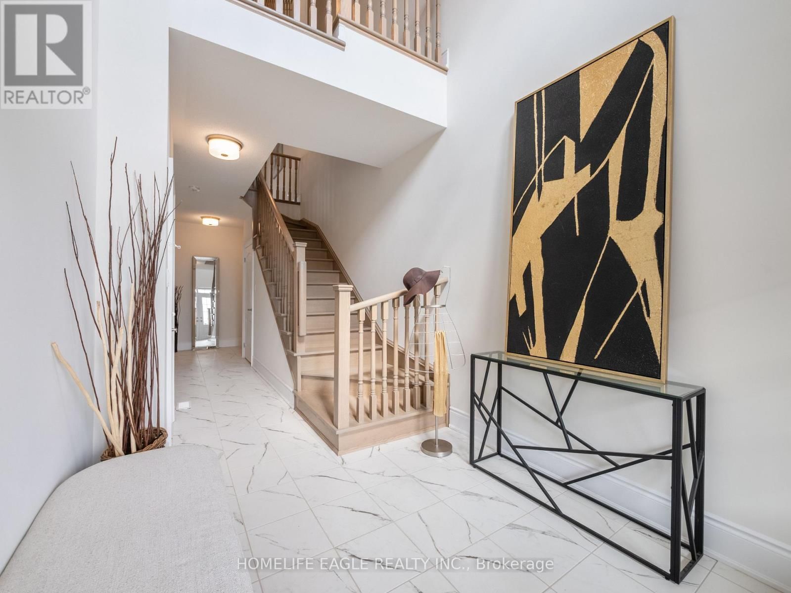 34 FOXSPARROW ROAD Image 3