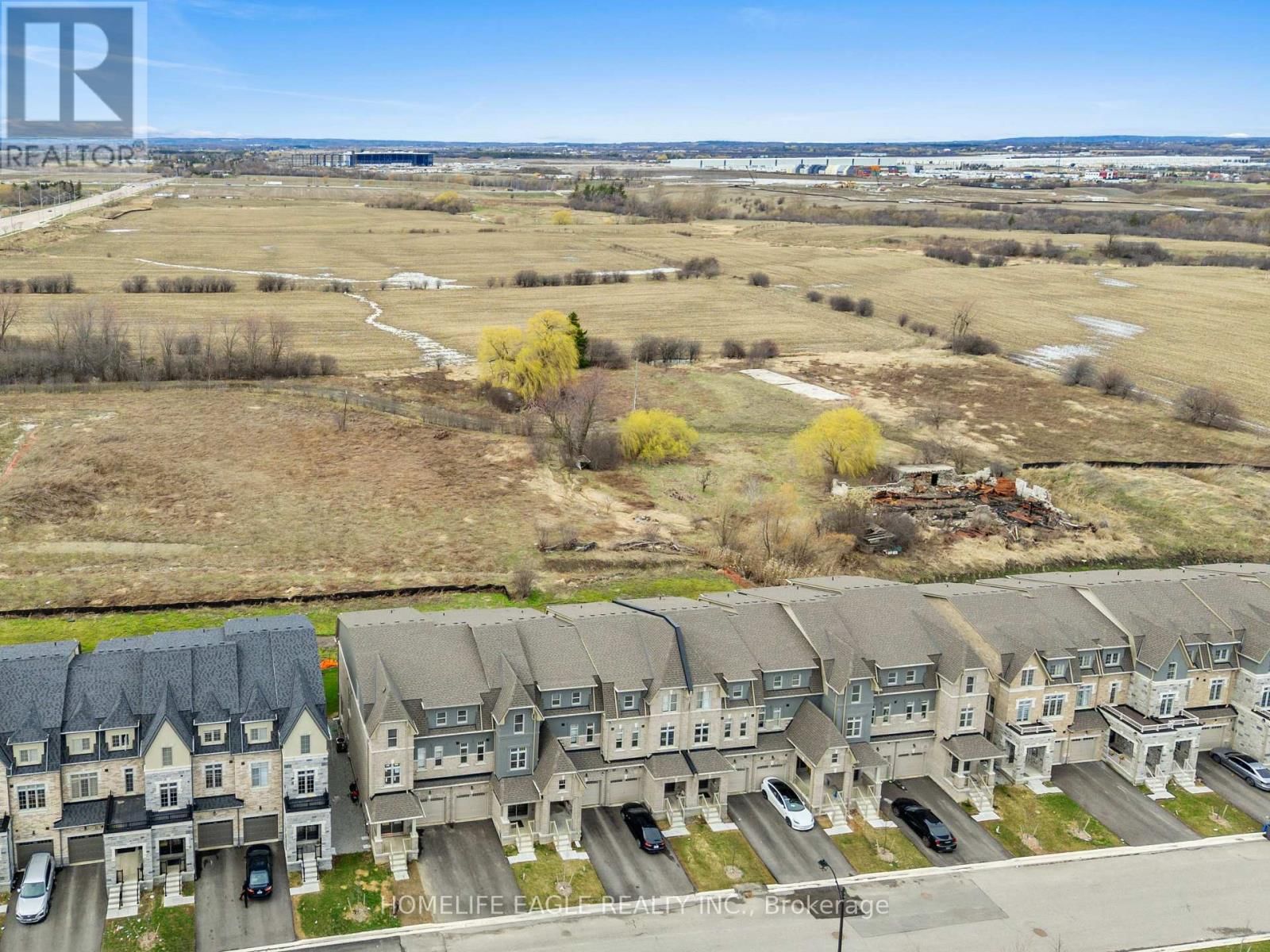 34 FOXSPARROW ROAD Image 32