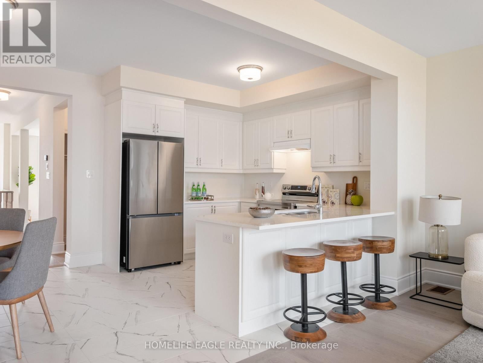 34 FOXSPARROW ROAD Image 6