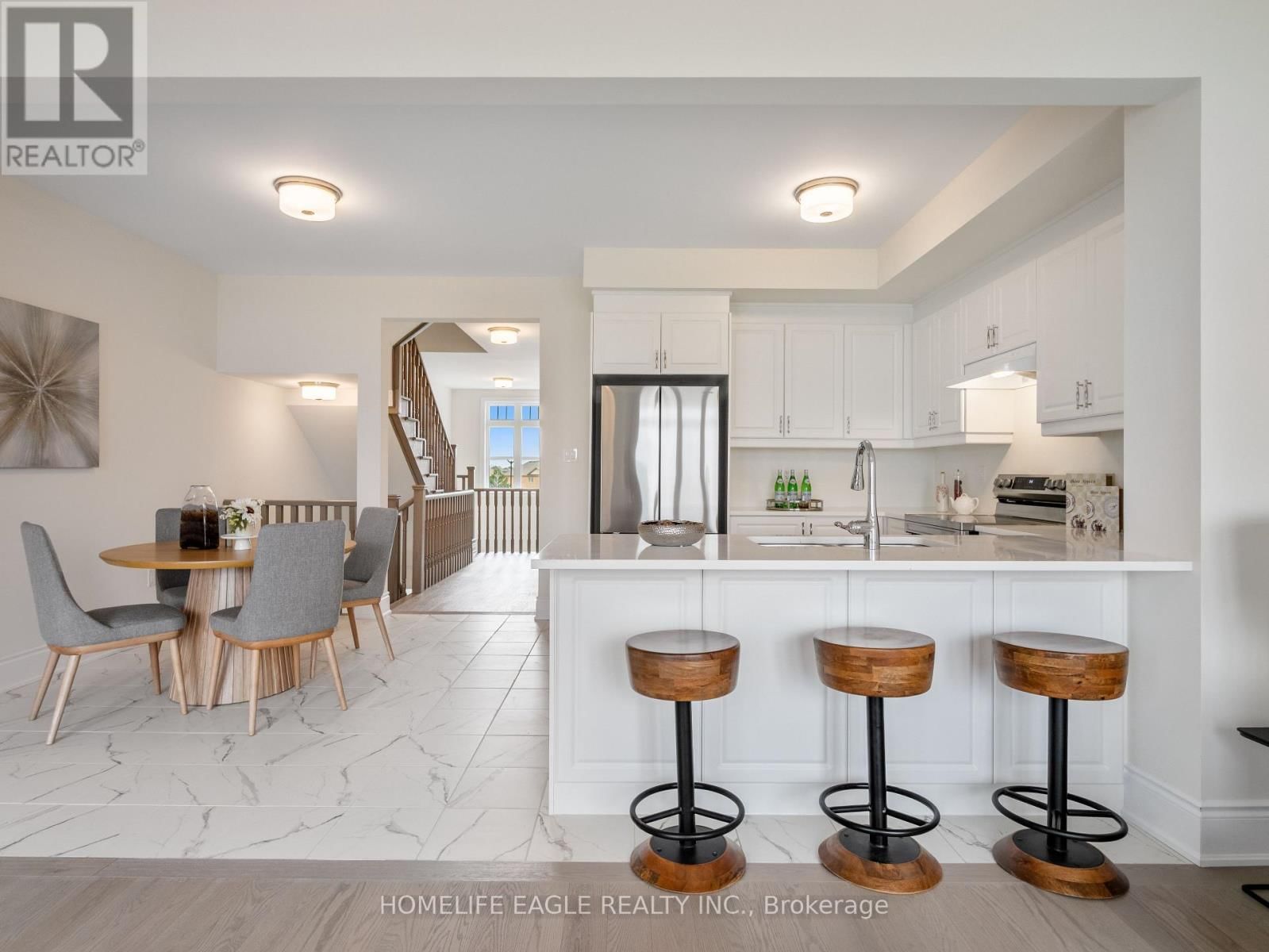 34 FOXSPARROW ROAD Image 7