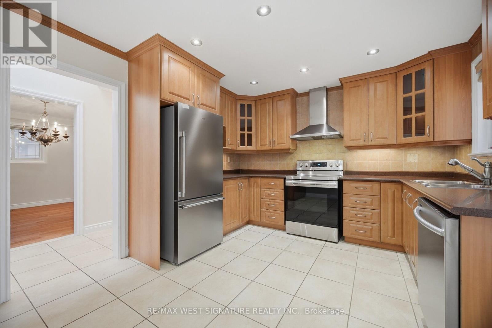 36 WINDSOR ROAD Image 10