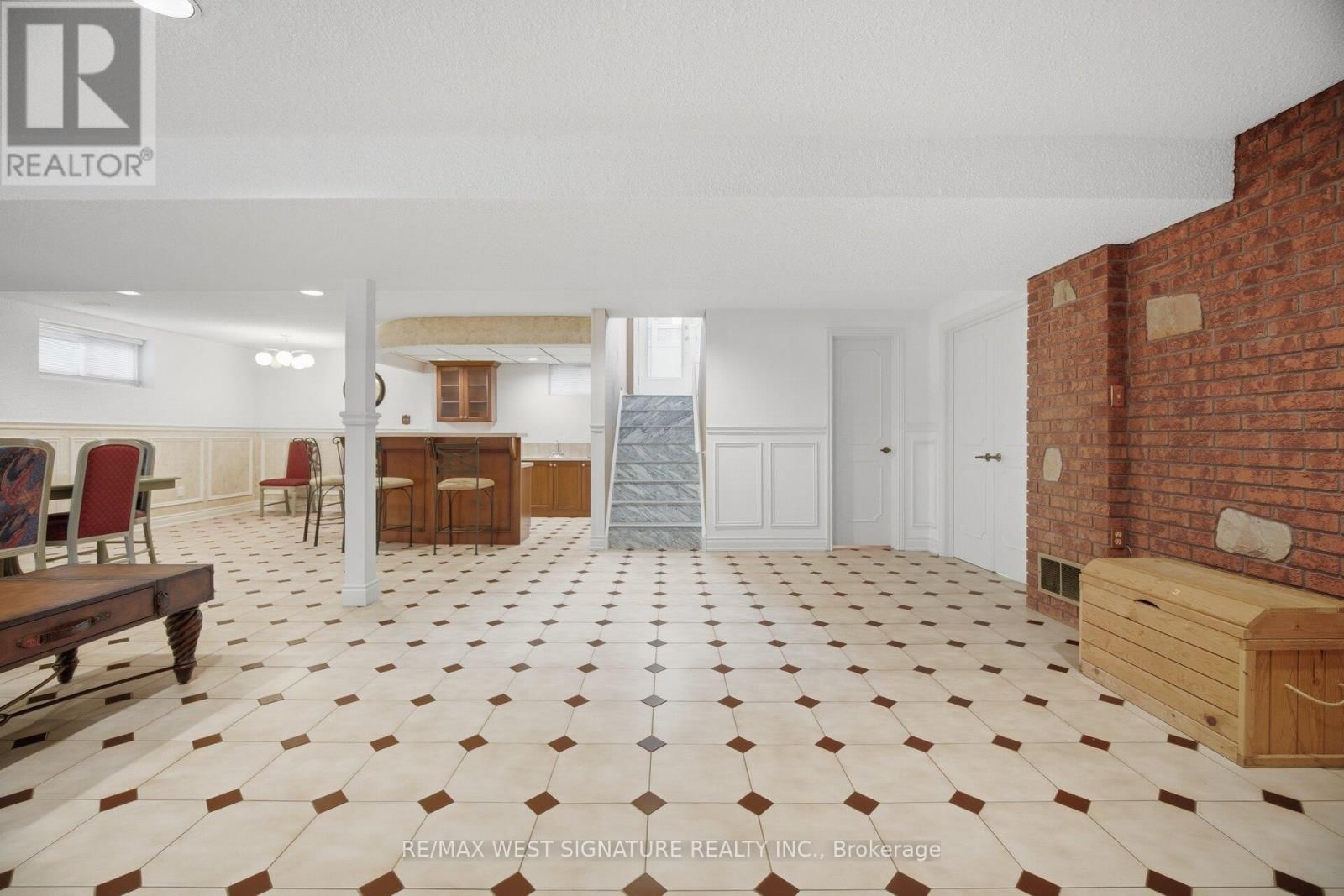 36 WINDSOR ROAD Image 21