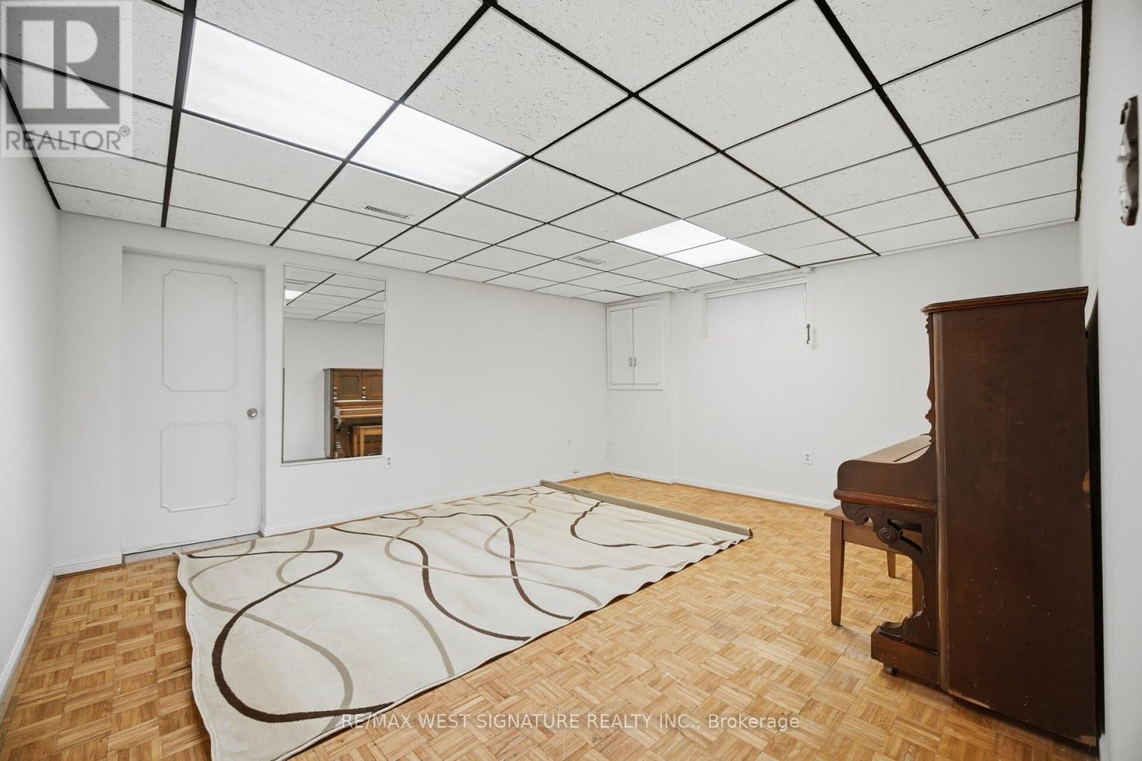 36 WINDSOR ROAD Image 33