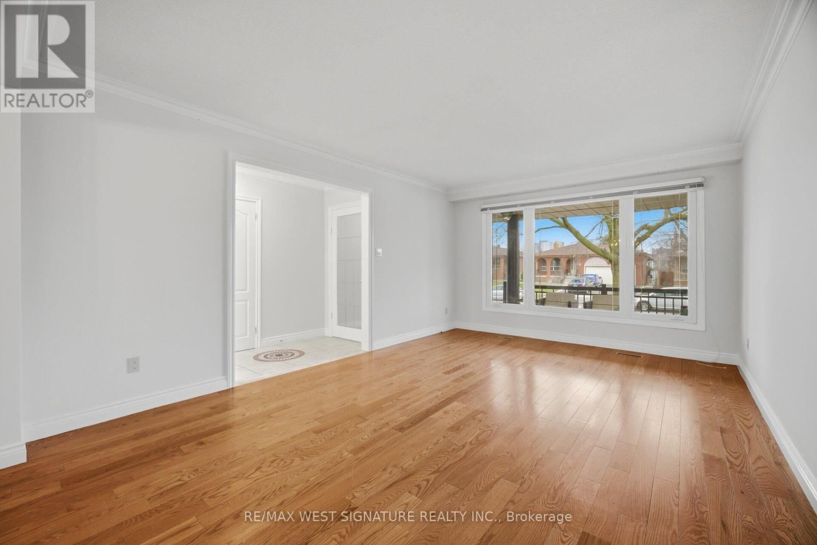 36 WINDSOR ROAD Image 4