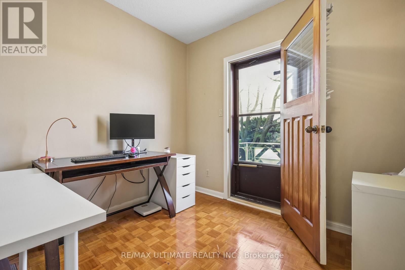 165 SELLERS AVENUE Image 16