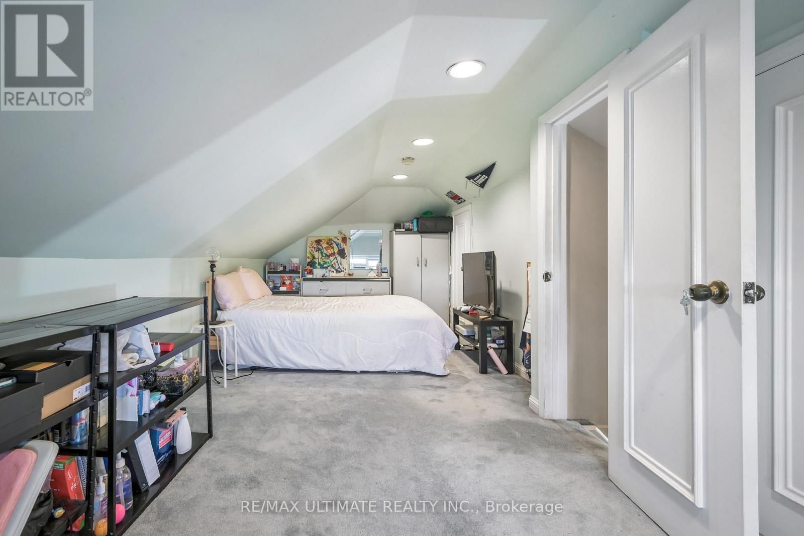 165 SELLERS AVENUE Image 19