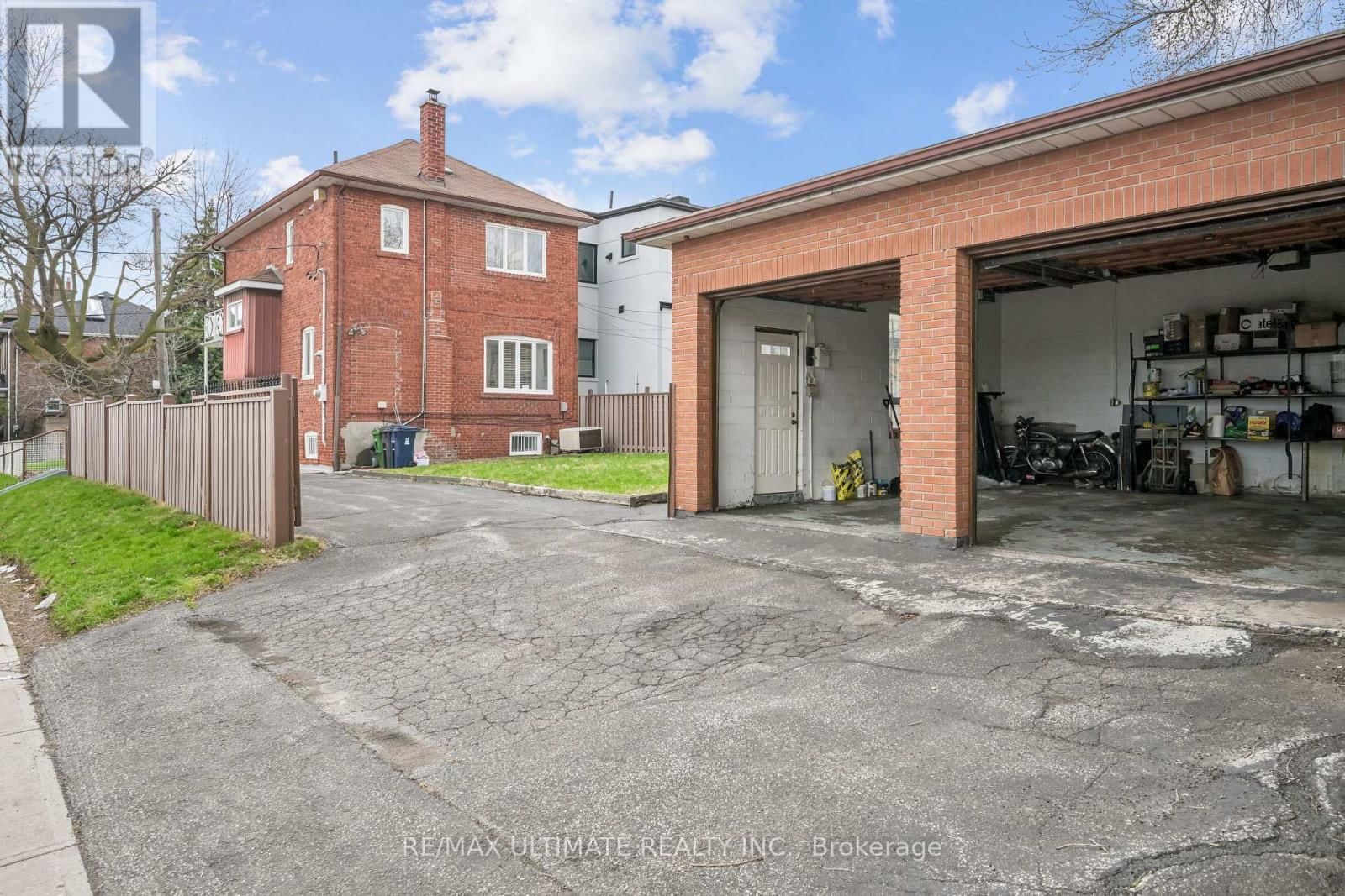 165 SELLERS AVENUE Image 29