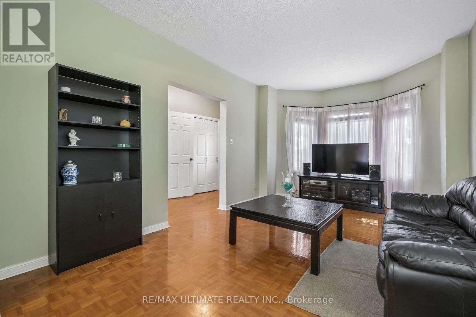 165 SELLERS AVENUE Image 4