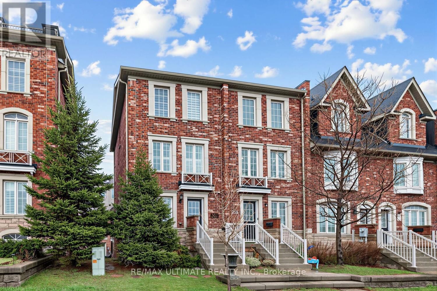 255 TORBARRIE ROAD EAST Image 2