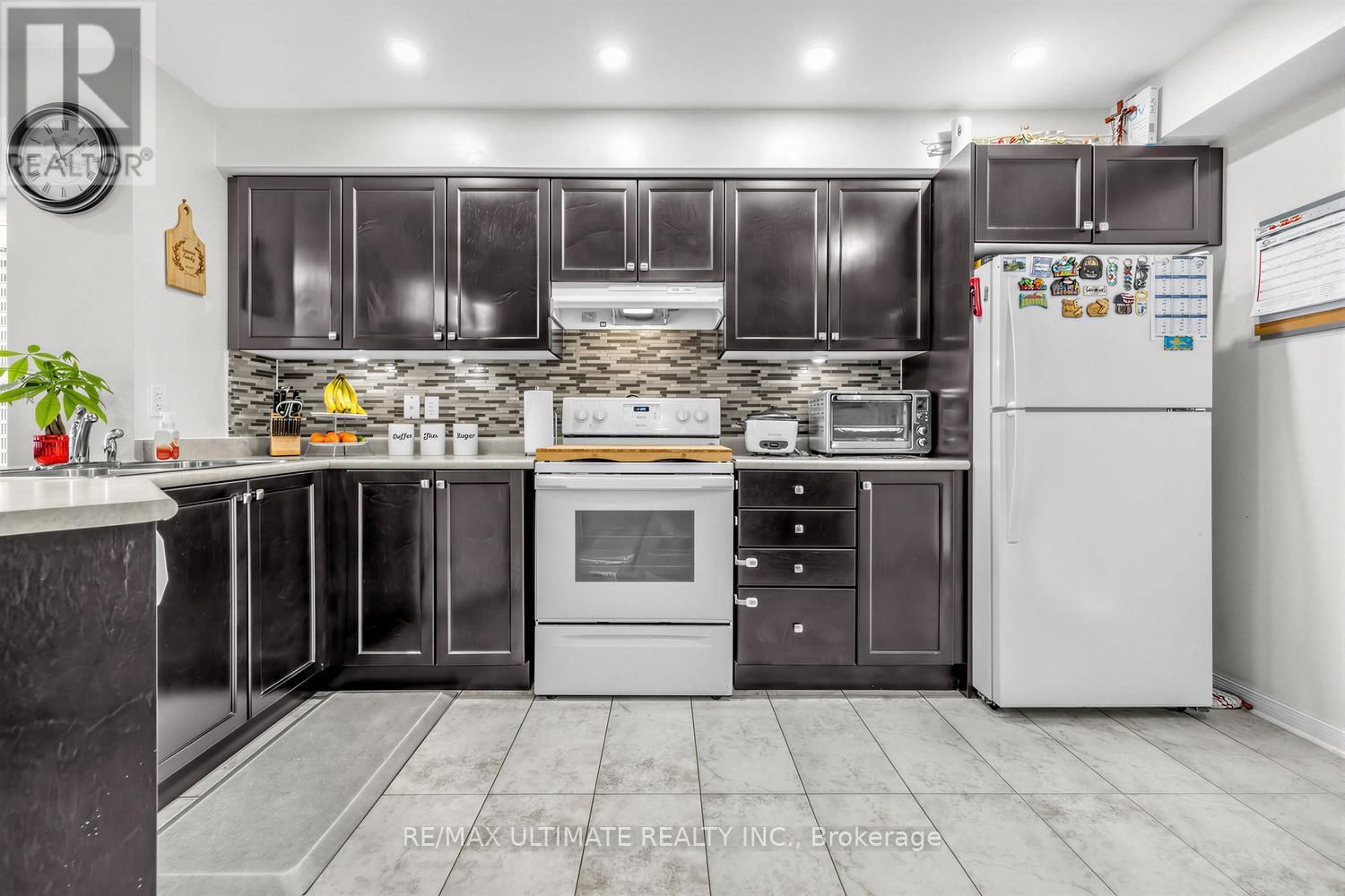 255 TORBARRIE ROAD EAST Image 26