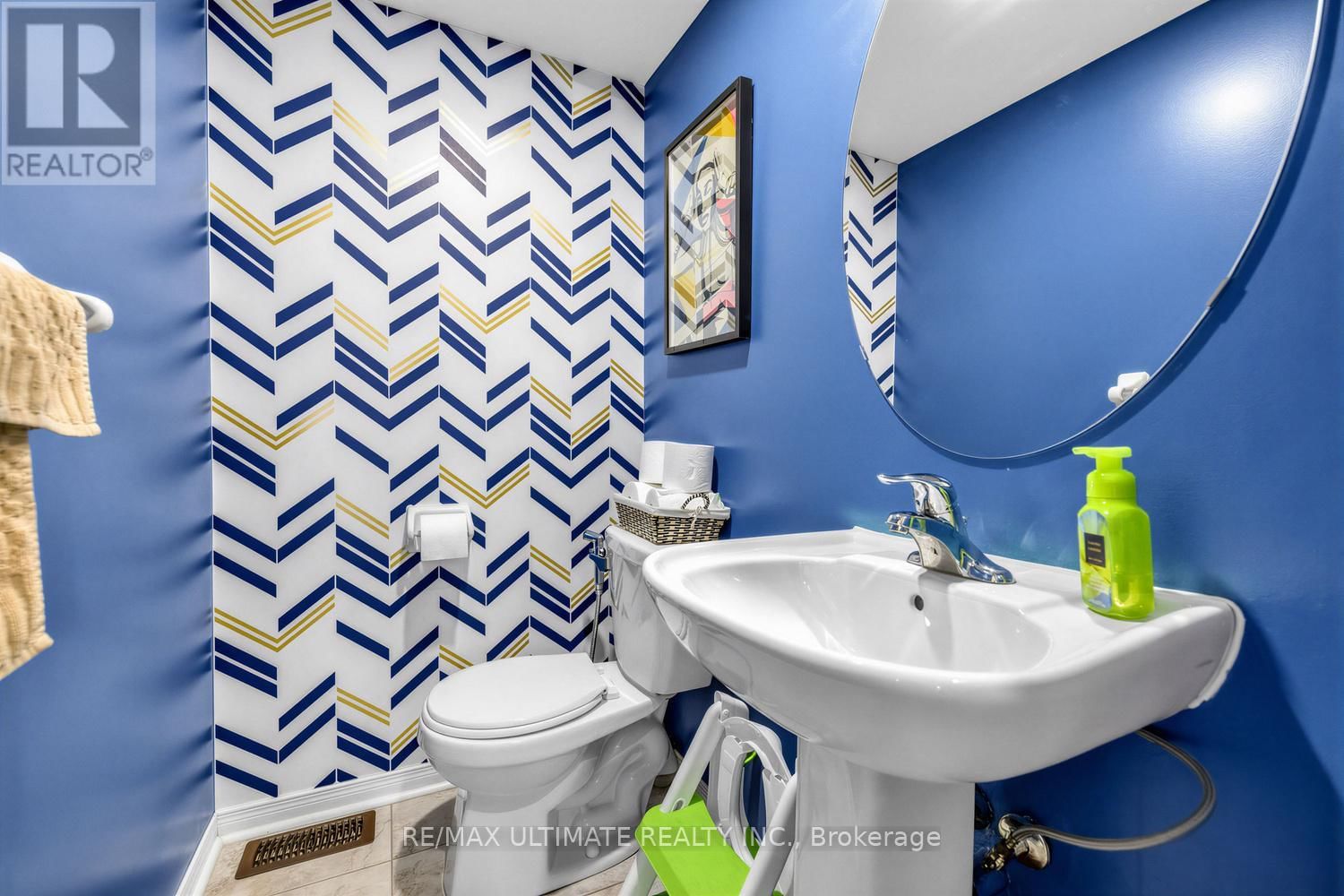 255 TORBARRIE ROAD EAST Image 27