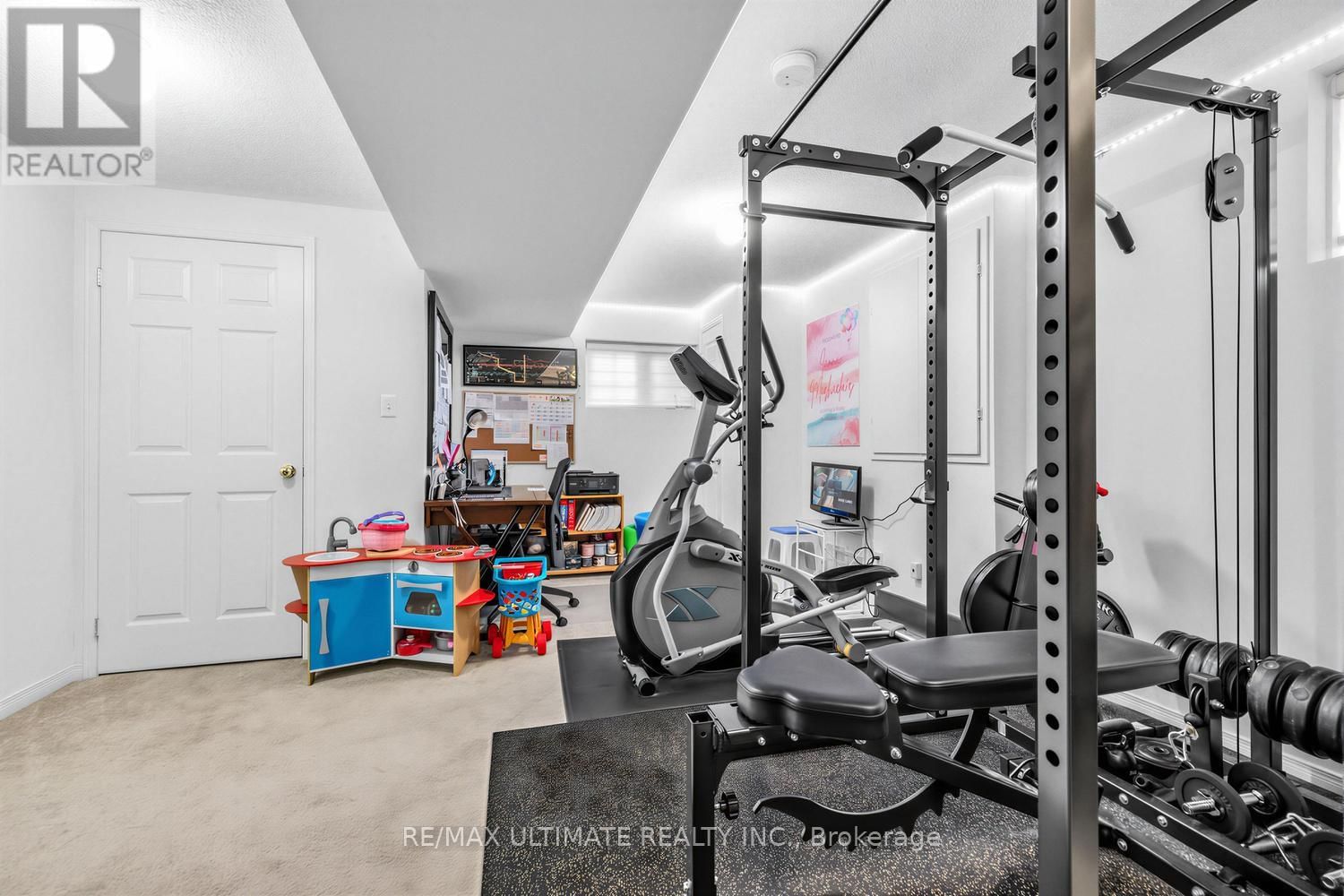 255 TORBARRIE ROAD EAST Image 28