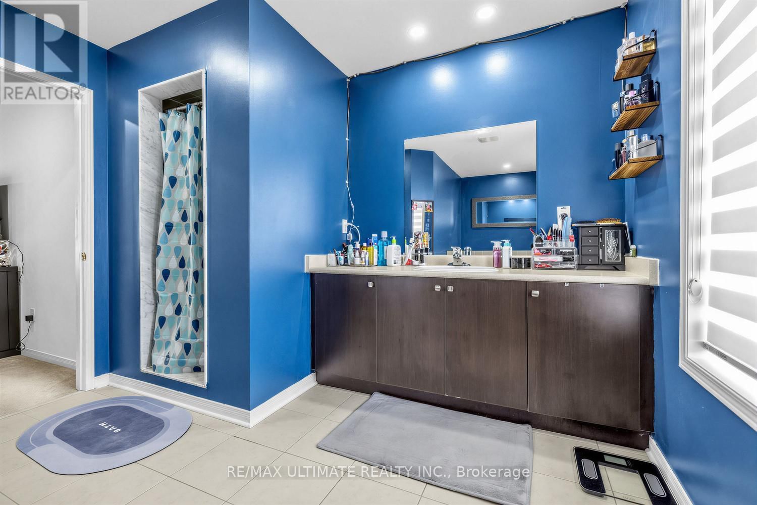 255 TORBARRIE ROAD EAST Image 8