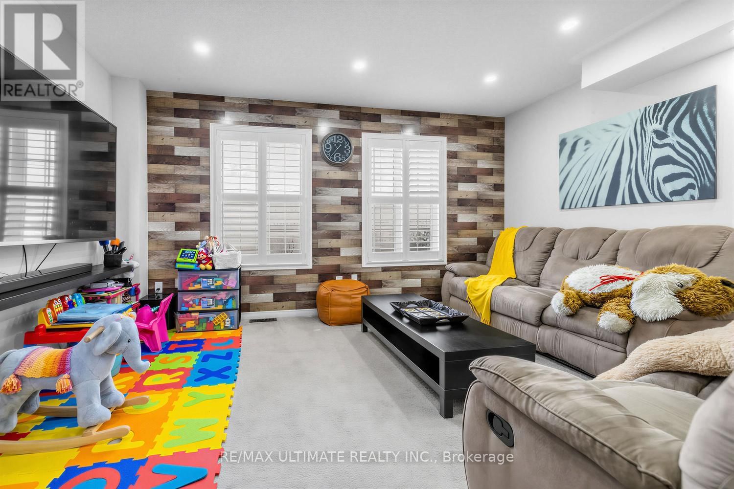 255 TORBARRIE ROAD EAST Image 9