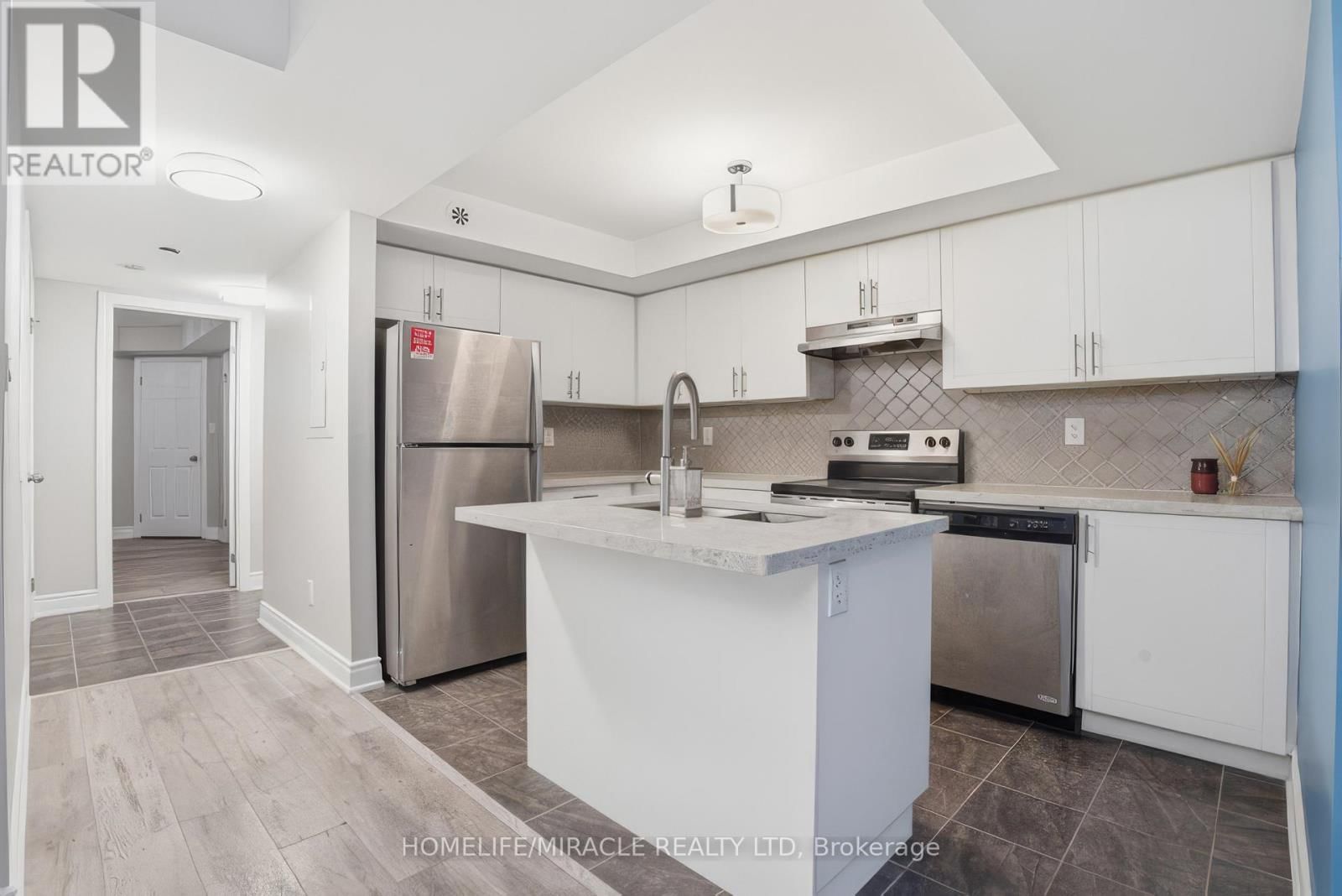 8-01 - 2420 BARONWOOD DRIVE Image 13