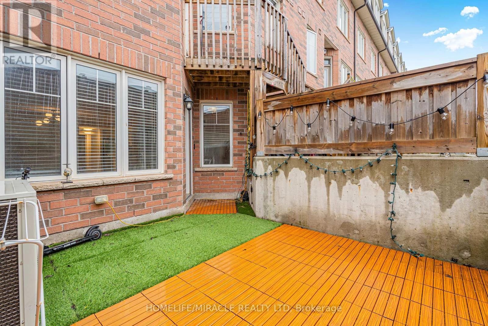 8-01 - 2420 BARONWOOD DRIVE Image 22